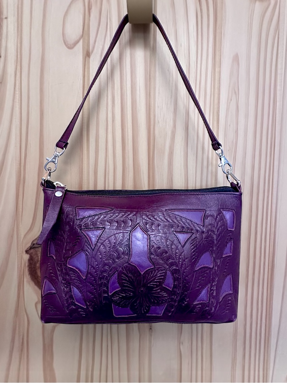EUC J.L. Saldivar Hand Tooled Leather Cutout Crossbody Bag – Purple